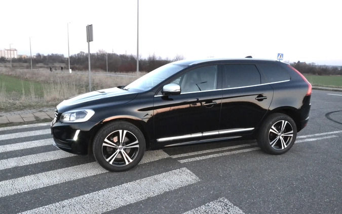 Volvo XC 60 cena 97500 przebieg: 76000, rok produkcji 2017 z Pilawa małe 436